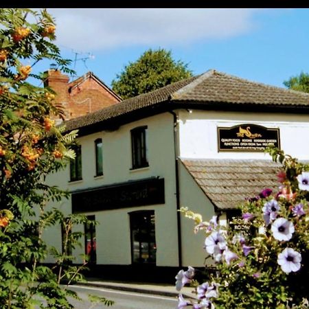 The Swan @ Stoford Hotel Exterior foto The Old Post Office, Great Haywood